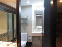 Koupelna v ubytování 7C-2 Bedrooms3baths In Downtown Bangkok Near MrtBtsBoat Station