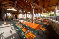 Restauracja lub miejsce do jedzenia w obiekcie Hotel Čertousy