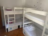 Posteľ alebo postele v izbe v ubytovaní Hostel Omiš