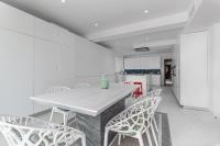 Kuchyň nebo kuchyňský kout v ubytování Holiday villa for rent in Marbella