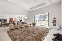 TV a/nebo společenská místnost v ubytování Holiday villa for rent in Marbella