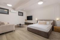 Televízia a/alebo spoločenská miestnosť v ubytovaní Studio apartments in center of Opatija