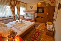 Posteľ alebo postele v izbe v ubytovaní Guesthouse Žganjer