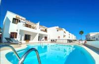 Bazén v ubytování Heated pools-200m beach- Wifi nebo v jeho okolí