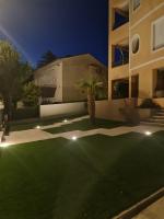 Vonkajšia záhrada v ubytovaní Residence Gordana