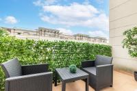 Balkon lub taras w obiekcie Sunshine by Plaza - Proche Disneyland Paris