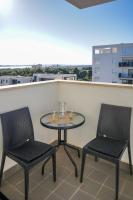 Plán poschodí v ubytovaní Rose-Mary 2BR apt with balcony and parking