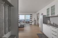 Kuchyňa alebo kuchynka v ubytovaní Apartment S&S Deluxe Makarska