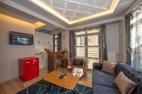 Kuchyň nebo kuchyňský kout v ubytování Dorne Suite Taksim Hotel