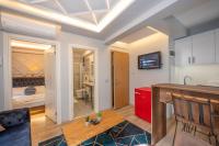 Kuchyň nebo kuchyňský kout v ubytování Dorne Suite Taksim Hotel