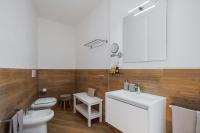 Kúpeľňa v ubytovaní Your lovely and elegant home with garden sea view