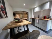 Una cocina o kitchenette en Appart Spa Privatif