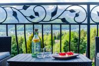Balkón alebo terasa v ubytovaní Pokoje i apartament z widokiem na Tatry