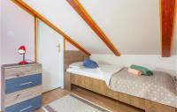 Posteľ alebo postele v izbe v ubytovaní 1 Bedroom Lovely Apartment In Matulji