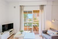 TV a/nebo společenská místnost v ubytování Andaluz Apartments - Azahara