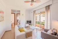 TV a/nebo společenská místnost v ubytování Andaluz Apartments - Azahara