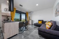 Kuchyň nebo kuchyňský kout v ubytování Villa Blue Sky 1 ZadarVillas