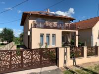 Budynek, w którym mieści się apartament