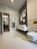 Kúpeľňa v ubytovaní Opulence luxury spa suite - private access to beach in Opatija