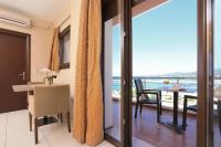 Balkón nebo terasa v ubytování Faros Luxury Suites