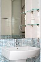 Koupelna v ubytování Home2Book Cozy Apartment Playa del Inglés, Pool