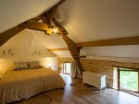 Plan piętra w obiekcie Charmante maison périgourdine avec piscine chauffée, idéalement située près de Sarlat. - FR-1-616-264