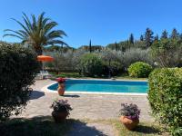 Bazén v ubytovaní Casa Maremma “Peonia” alebo v jeho blízkosti
