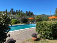 Bazén v ubytovaní Casa Maremma “Peonia” alebo v jeho blízkosti