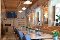 TV a/nebo společenská místnost v ubytování Landgasthof Zur Scheune