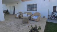 Posedenie v ubytovaní Villa Olivia con Piscina, Jardin y Parking