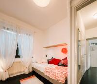 A bed or beds in a room at CRUdiS Luxury rooms