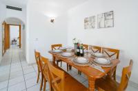 Posezení v ubytování Villa Ciruela by Villa Plus