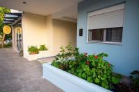 Vonkajšia záhrada v ubytovaní Lemon Garden Stylish private apartment