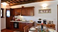 A kitchen or kitchenette at Villa Nocciola Il Poderone