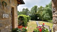 A garden outside Villa Nocciola Il Poderone