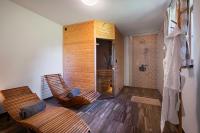 Koupelna v ubytování Drevenica Tale - Pool Table - Jacuzzi - Sauna - Small teambuilding - Hotel Partizán 5 min