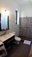 A bathroom at Villa Miranda