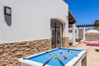 Biliár nebo kulečník v ubytování Villa Pino by Villa Plus