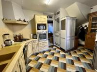 Kuchyňa alebo kuchynka v ubytovaní Maison familiale de ville à Etretat