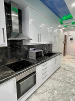 Kuchyňa alebo kuchynka v ubytovaní CHANIOTH LUXURY SUITES BY MAKHOME