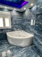 Kúpeľňa v ubytovaní CHANIOTH LUXURY SUITES BY MAKHOME