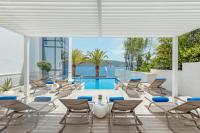 Πισίνα στο ή κοντά στο Hotel Perla