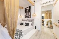 Posteľ alebo postele v izbe v ubytovaní Felicite apartments Naxos