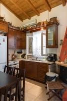 Kuchyňa alebo kuchynka v ubytovaní Casa Max Palaiokastritsa Corfu