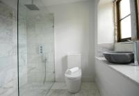 Koupelna v ubytování Topside House - Beautiful 7 bedroom house with hottub wifi and parking near Bath Wells Frome