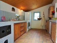 Kuchyňa alebo kuchynka v ubytovaní Maison spacieuse 4 pièces, 6 couchages avec jardin privé - 500m des plages - Internet inclus - FR-1-224B-164