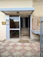 The facade or entrance of Seaside Apartment in Xilokastro - Thalassa Blue by Booking Kottas