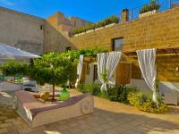 A garden outside Il Nachiro