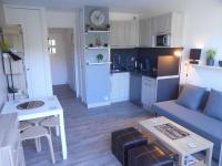 Plán poschodí v ubytovaní Studio cabine rénové, climatisé, avec balcon et parking privé, à deux pas de la plage - 4 couchages - FR-1-250-238