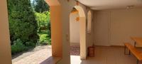 Ogród w obiekcie Schieszl Apartments Zamárdi 3